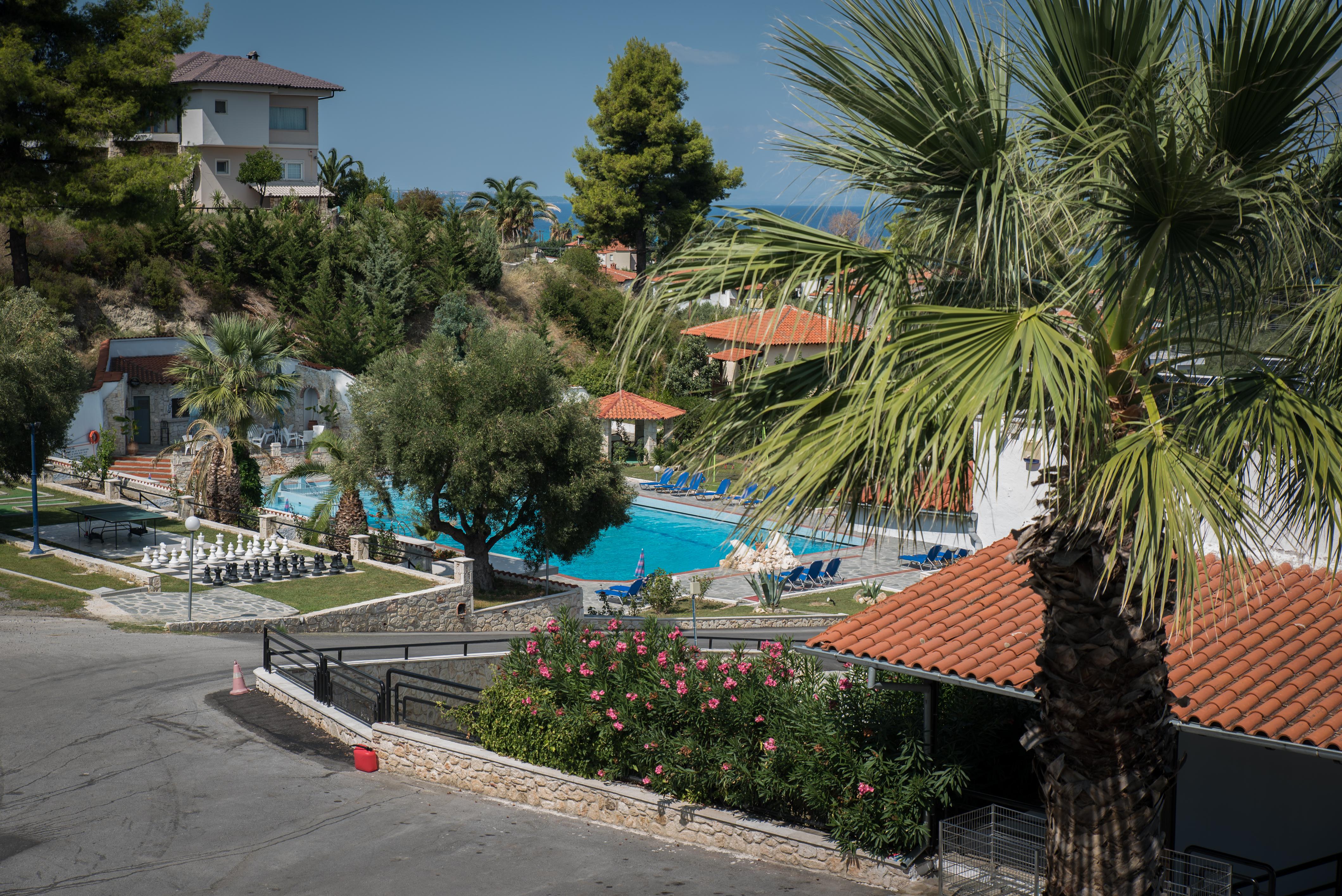 Halkidiki Palace Polychrono Exterior photo