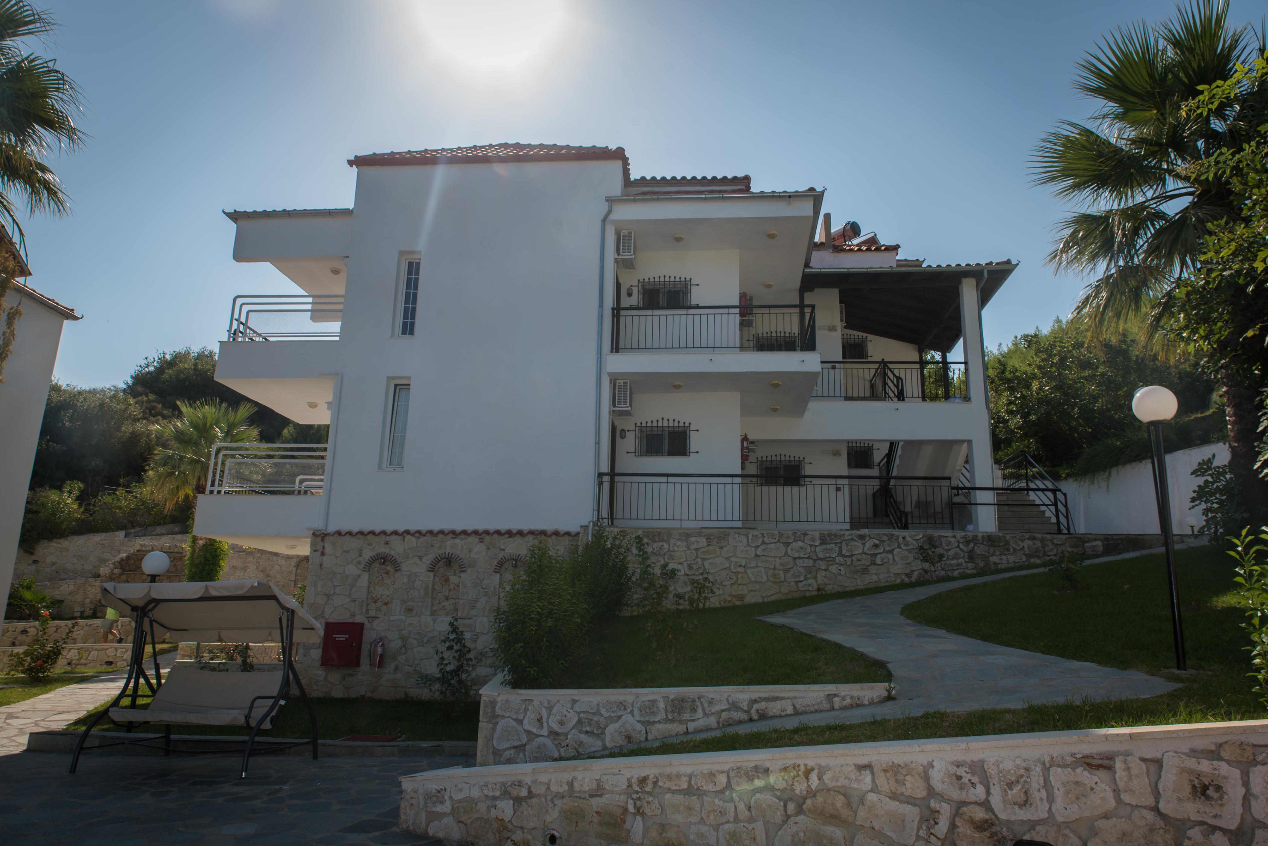 Halkidiki Palace Polychrono Exterior photo